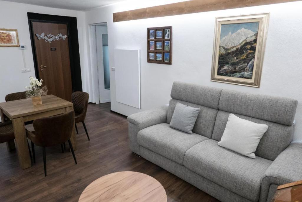Apartamento Casa Sofia Aosta Exterior foto